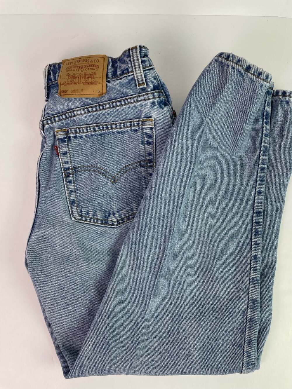 Vintage Levi's 550 Relaxed Fit Tapered Leg Jeans Made in USA Size 11 Short
